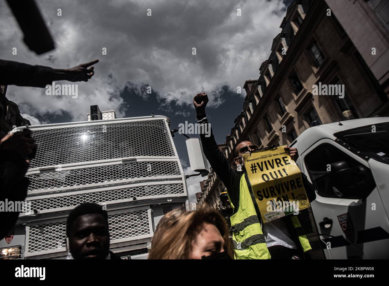 Protesters gather in front of the US Embassy in place de la Concorde, Paris, France, on June 6, 2020 to demonstrate against the murder of Adama Traore, George Floyd and victims of police racism and violence. (Photo by George Nickels/NurPhoto) Stock Photo