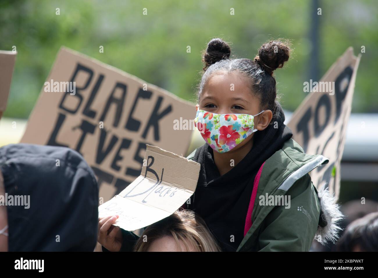 A large scale Black Lives Matter protest in Manchester's Piccadilly Gardens. The mass demonstration went ahead, despite concerns over social distancing and a reportedly rising r-number in the North West. Saturday 6th June 2020 (Photo by Pat Scaasi/MI News/NurPhoto) Stock Photo