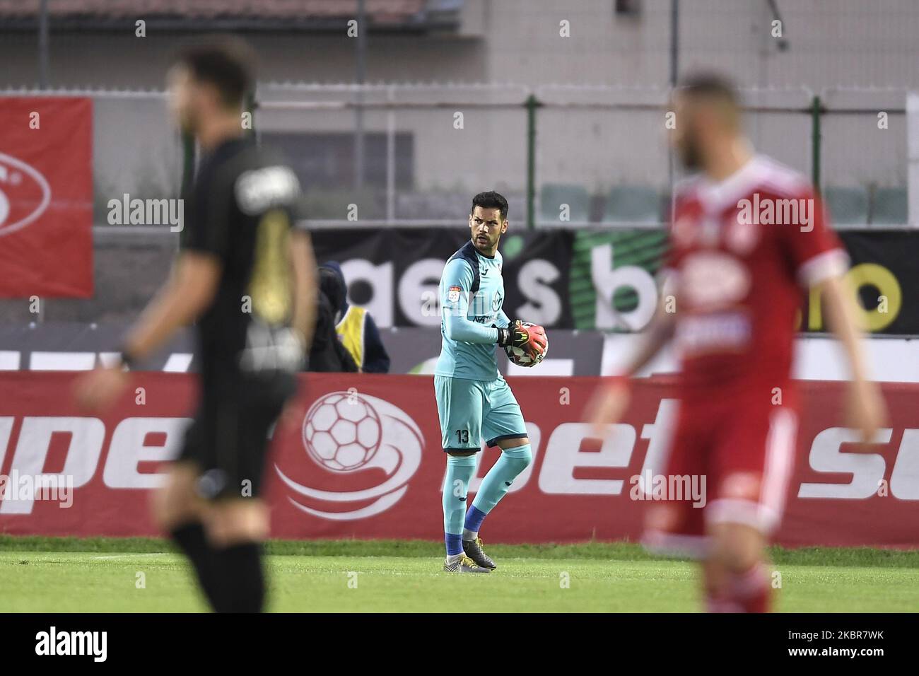 Cristiano Pereira Figueiredo goalkeeper of FC Hermannstadt reacts