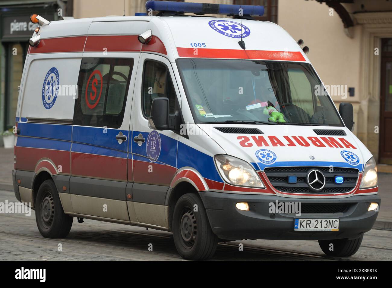 An ambulance seen in Krakow's Old Town. Poland surpased today 30,000 coronavirus cases. In one month, a total number increased by 10,000 new cases. Poland The Health Ministry reported today 407 new cases and 16 deaths, rising the total count to 30,195 people infected, 1,272 deaths and 14,654 recovered. On June 16, 2020, in Krakow, Poland. (Photo by Artur Widak/NurPhoto) Stock Photo