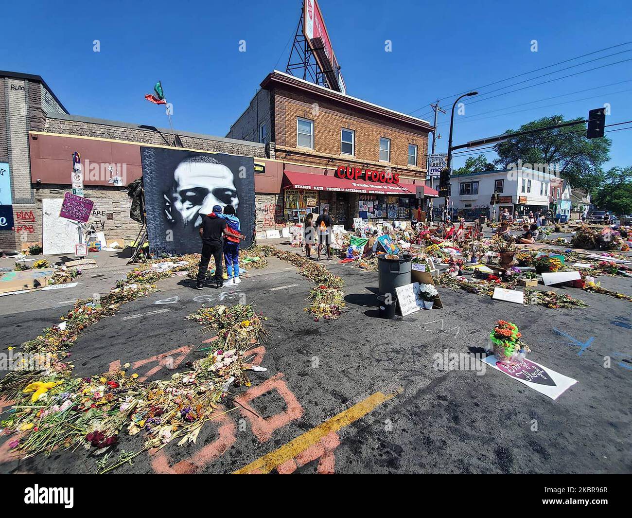 A general view of George Floyd memorial in Minneapolis, United States, on June 16, 2020. Minneapolis officials say memorial could become permanent at intersection where the police murder of George Floyd sparked weeks of global unrest. This comes as the neighborhood market Cup Foods reopened Monday at 38th Street and Chicago Avenue following weeks of protests and mourning outside the store. (Photo by Karla Ann Cote/NurPhoto) Stock Photo