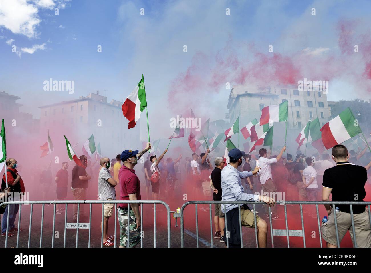 A group of protester use smoke bombs at the far-right protest at ''Bocca Della Verita'' in Roma call from ''Mascherine Tricolore'' movement to demostrate against the Italian Government. (Photo by Matteo Trevisan/NurPhoto) Stock Photo