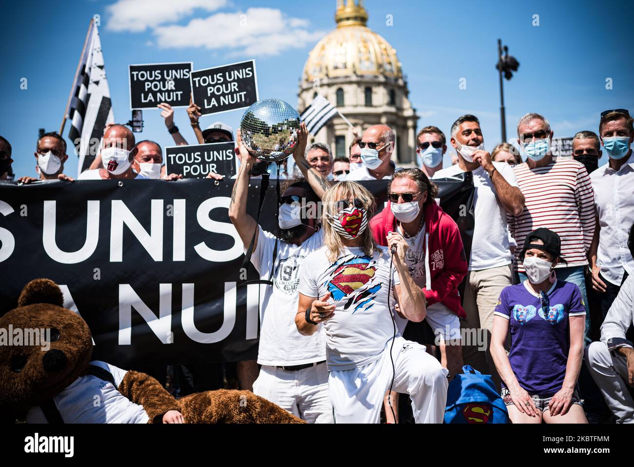 Nightclub owners expressed their anger on the Place Vauban in Paris, France, on July 12, 2020 near the Ministry of Health, a few days after the announcement that nightclubs (discos, nightclubs, dance floors, etc.) would remain closed until at least the end of September for health reasons following the COVID-19 coronavirus epidemic. (Photo by Samuel Boivin/NurPhoto) Stock Photo