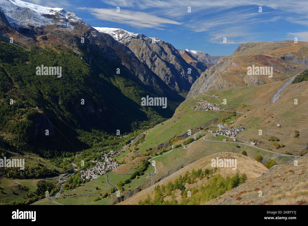 General view of Romanche valley from l'Aiguillon hiking pass (above Villar d'Arene), Ecrins National Park, Hautes Alpes (French Southern Alps), France Stock Photo