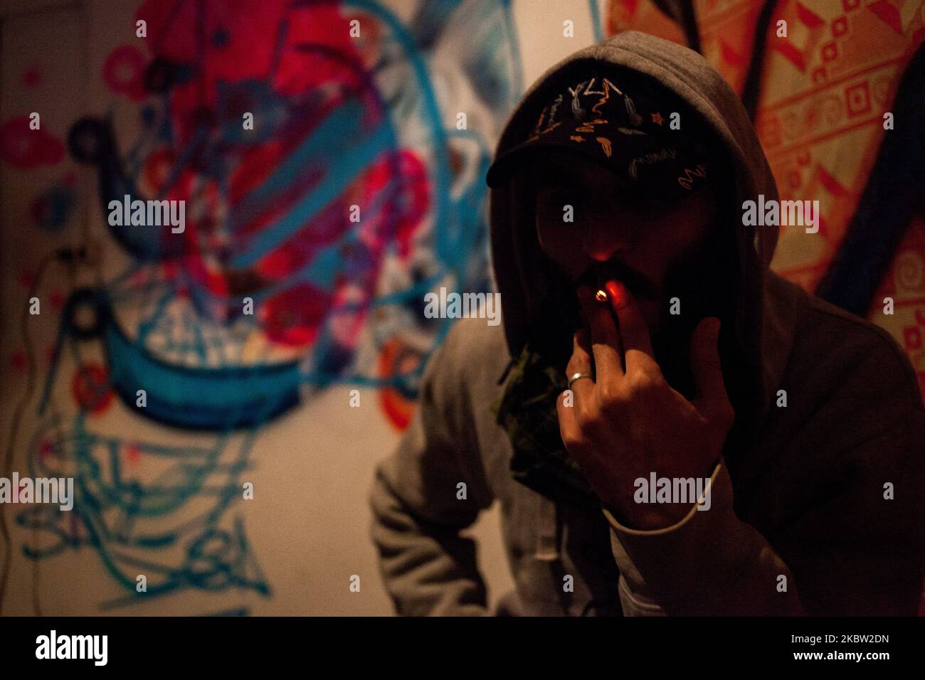 Loi 52 hires stock photography and images Alamy