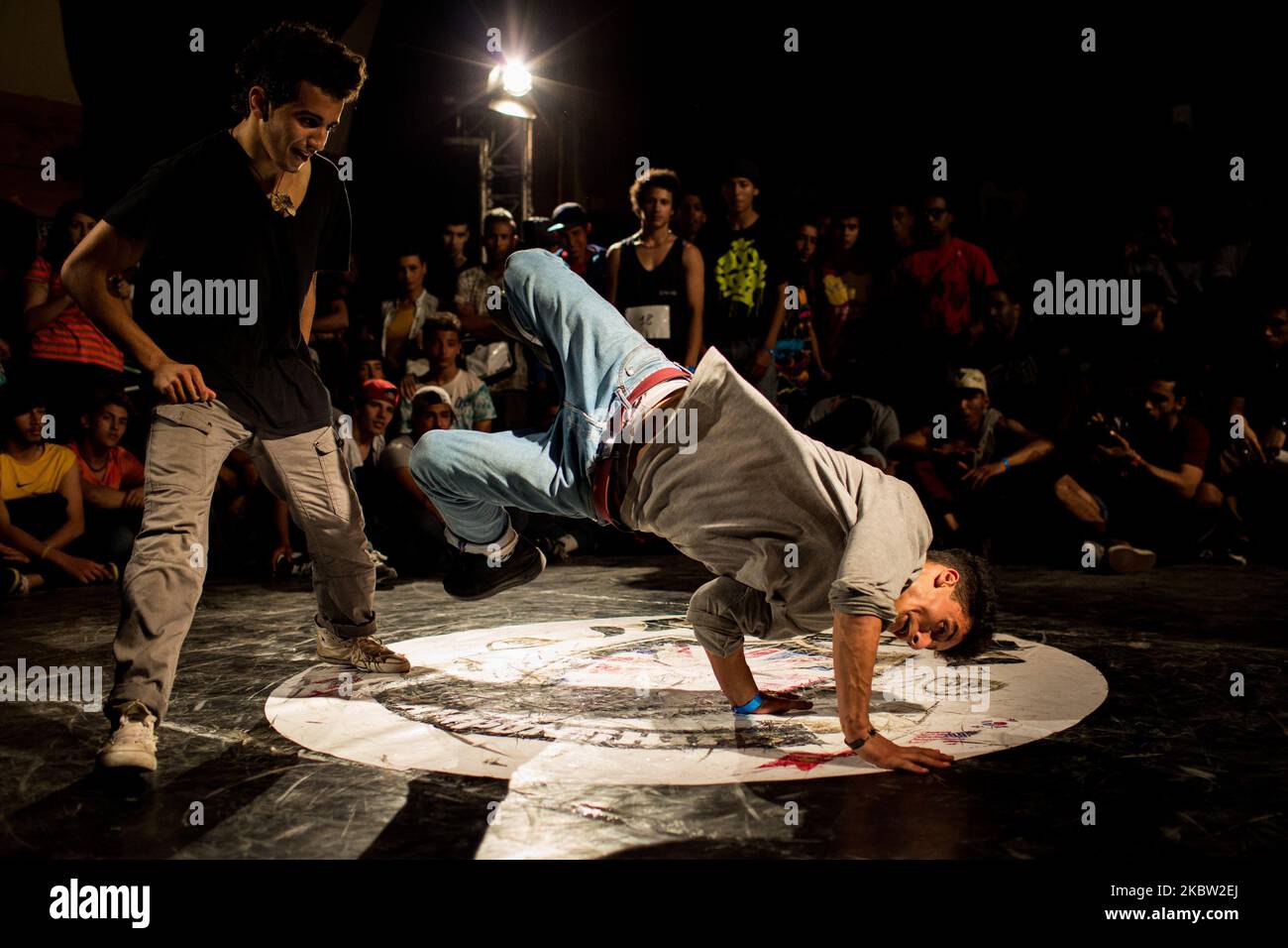 Tunis, Tunisia, 15 May 2015. Two young b boys during a breakdance competition in downtown Tunis. (Photo by Emeric Fohlen/NurPhoto) Stock Photo