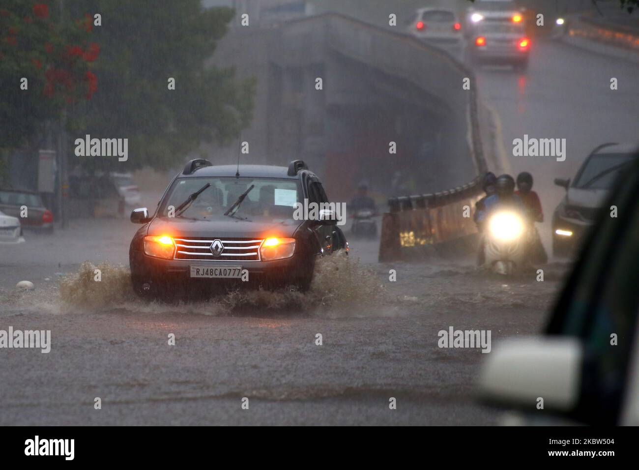 Person driving during heavy rain hi-res stock photography and images ...