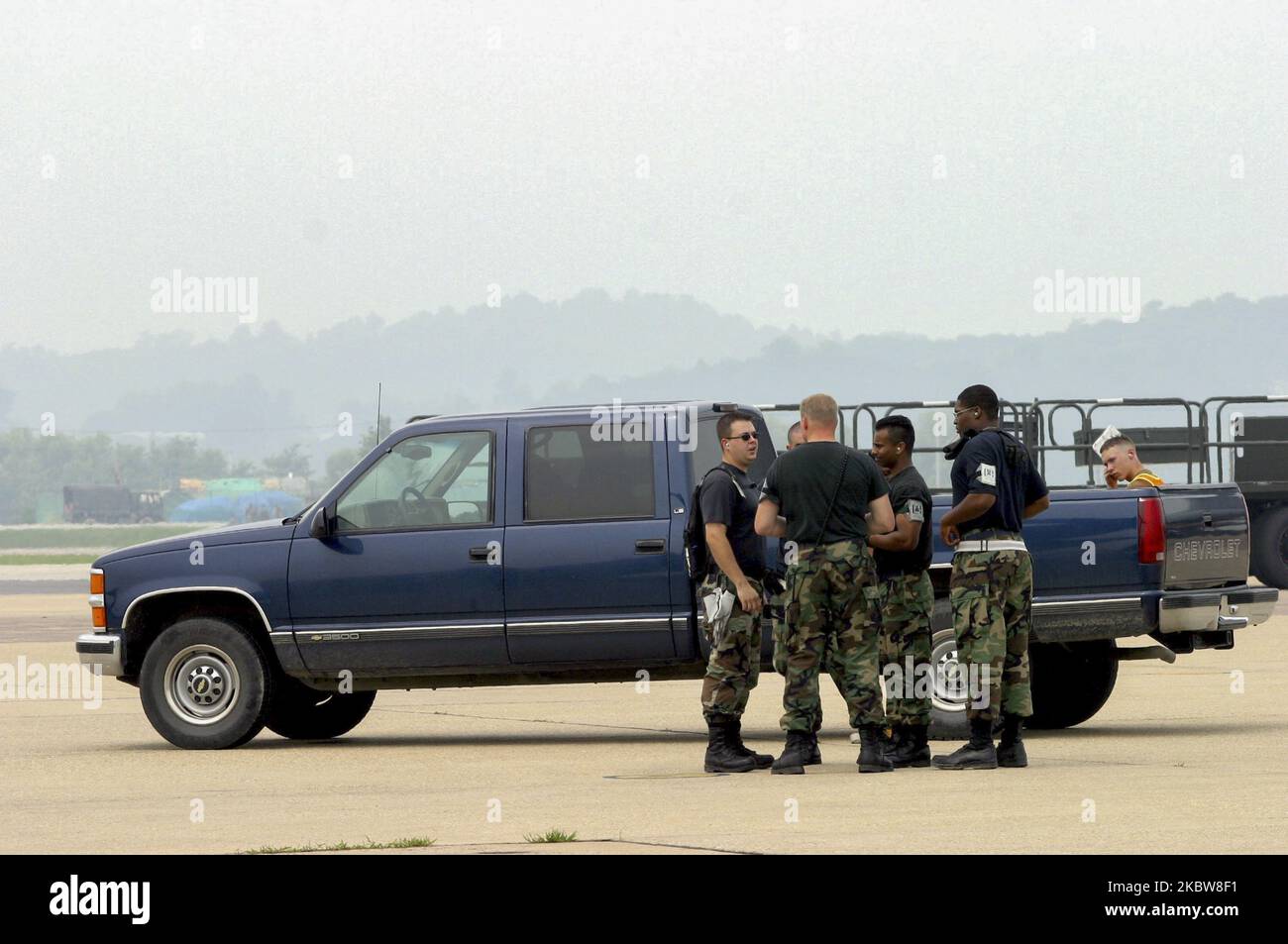 July 31, 2003-Osan, South Korea-US Military police wait their next order on runway at Airbase in Osan, South Korea. (Photo by Seung-il Ryu/NurPhoto) Stock Photo