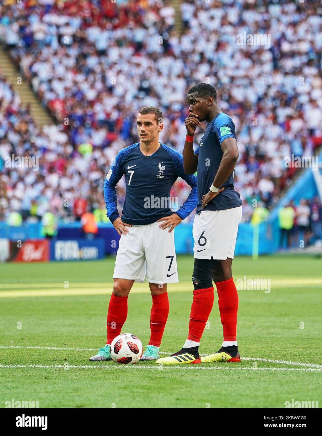 Antoine griezmann paul pogba hi-res stock photography and images - Alamy