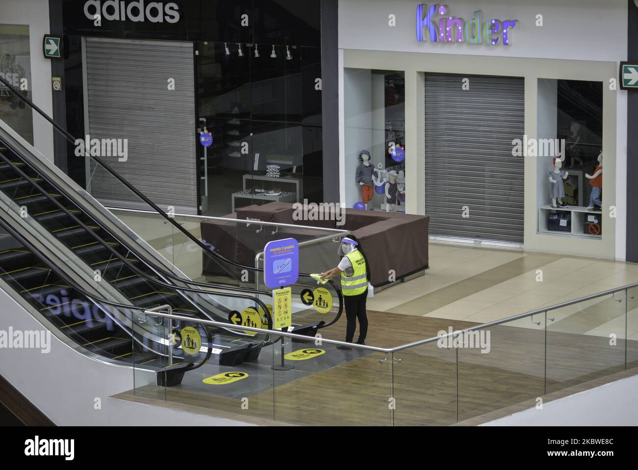 Adidas guatemala top naranjo mall