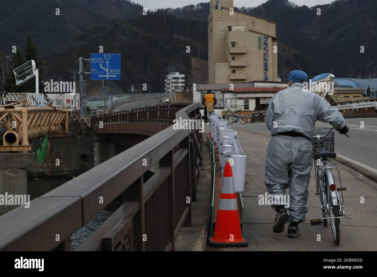 Japan tsunami bridge