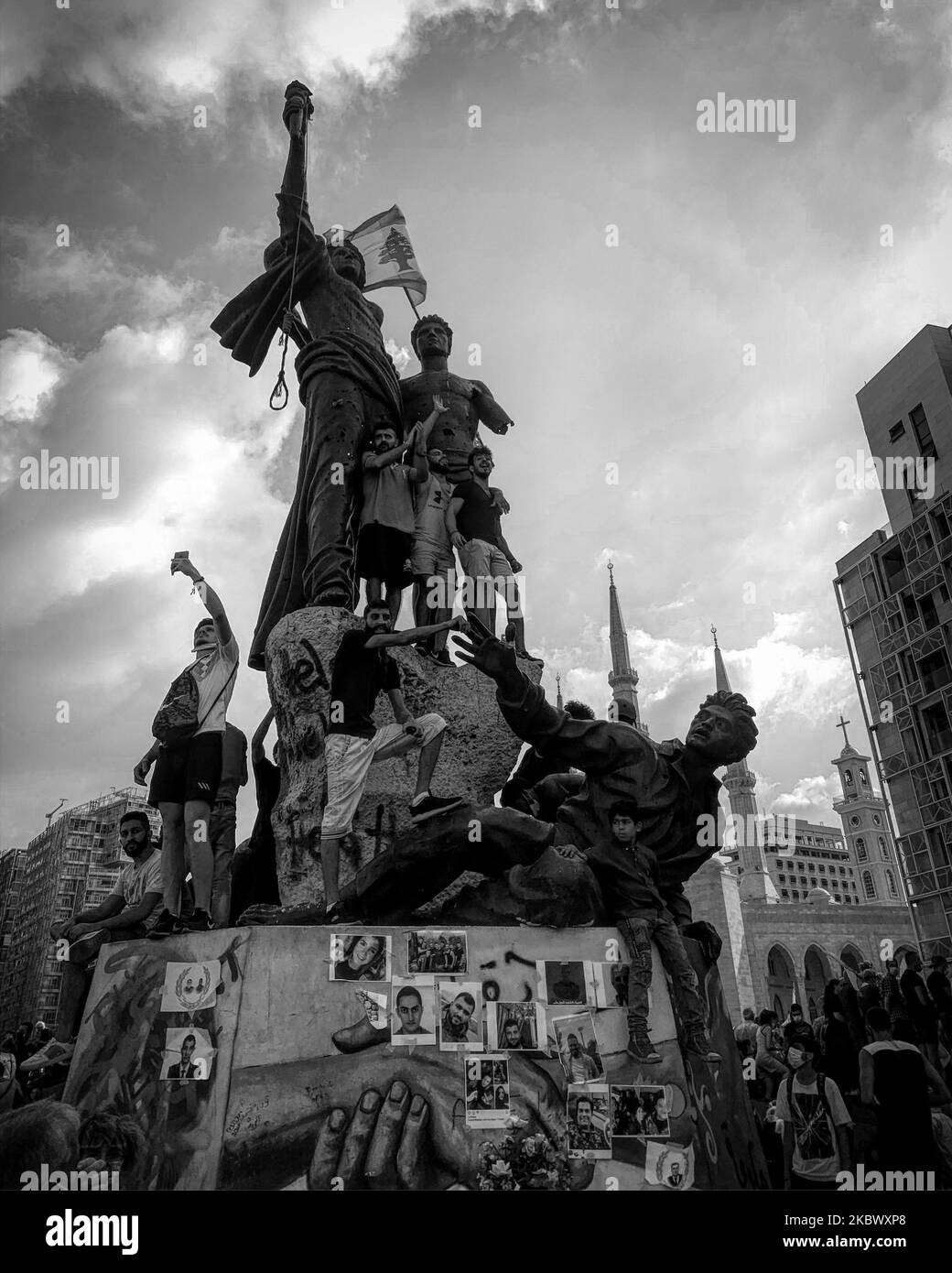 Anti-government protesters take part in a demonstration against the political elites and the government, in Beirut, Lebanon, on August 8, 2020 after the massive explosion at the Port of Beirut. Demonstrators were angered by Tuesday's devastating blast, which officials say was caused by 2,750 tonnes of ammonium nitrate stored unsafely since 2013. (Photo by George Kurian/NurPhoto) Stock Photo
