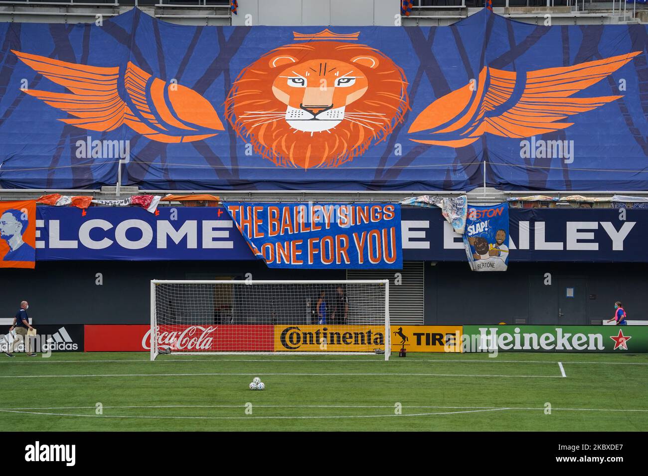 Tifo banners sit in the Bailey section where fans normally sit during a MLS soccer match between FC Cincinnati and D.C. United that ended in a 0-0 draw at Nippert Stadium, Friday, august 21, 2020, in Cincinnati, OH. (Photo by Jason Whitman/NurPhoto) Stock Photo