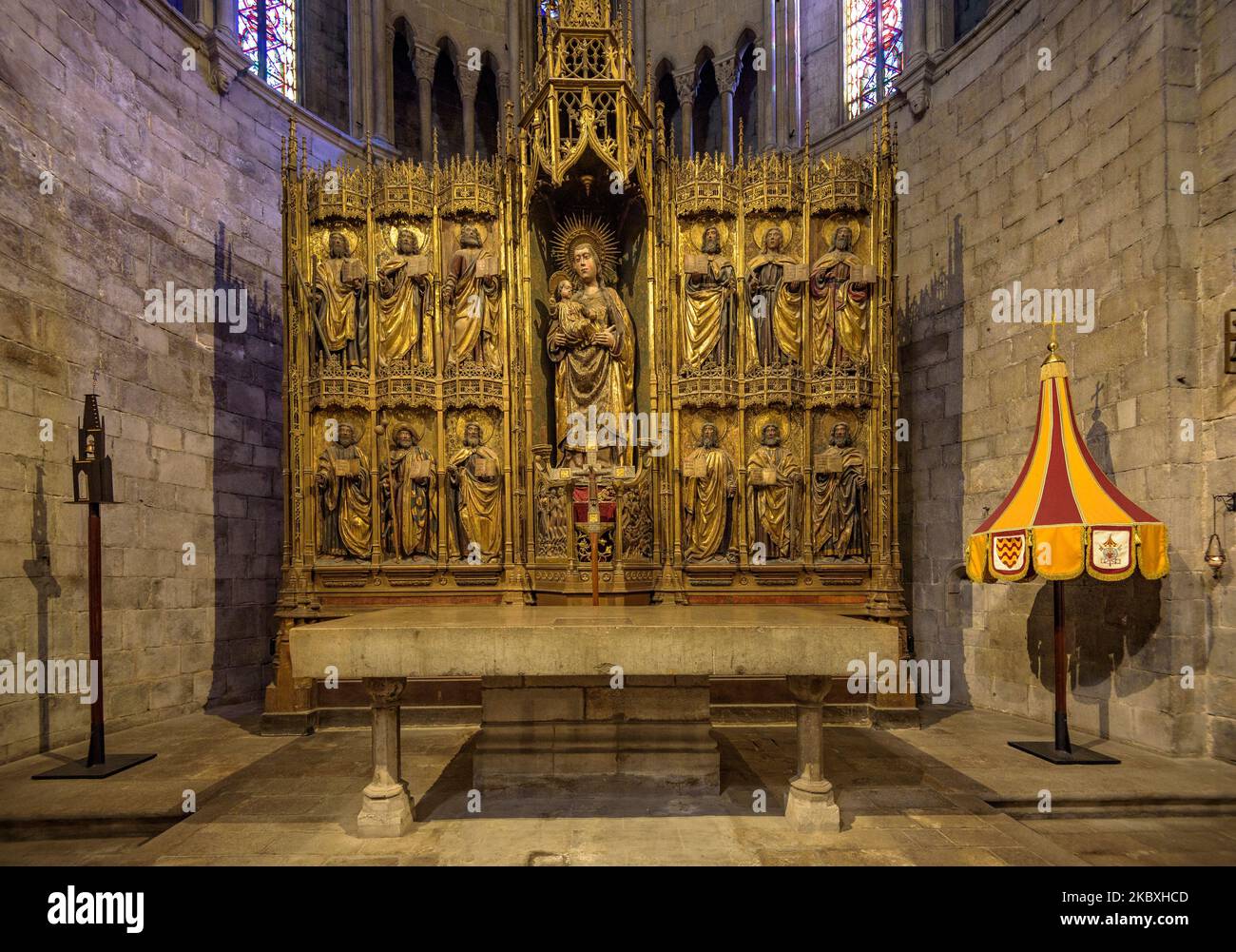Altarpiece in the apse of the basilica of Sant Feliu in Girona (Catalonia, Spain) ESP: Retablo al ábside de la basílica de Sant Feliu de Gerona Stock Photo