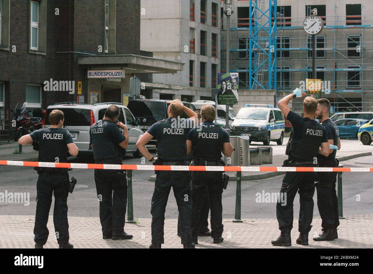 policemen observe the incident in fron central station of Duesseldorf ...