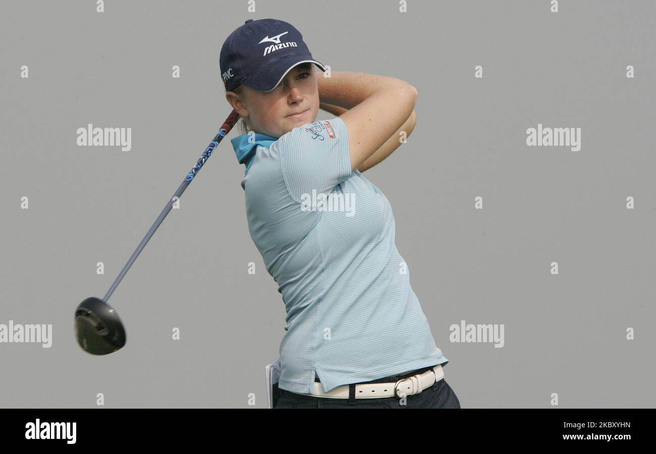 Stacy Lewis of Melbourne FL hits a teeshot in the 6th hole during round