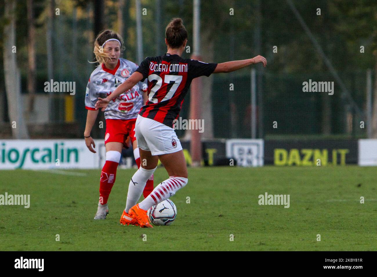 Linda Tucceri Cimini (AC Milan) hand ball during AC Milan vs ACF Fiorentina  femminile, Italian football Serie A Women match in Milan, Italy, May 09  2021 Stock Photo - Alamy