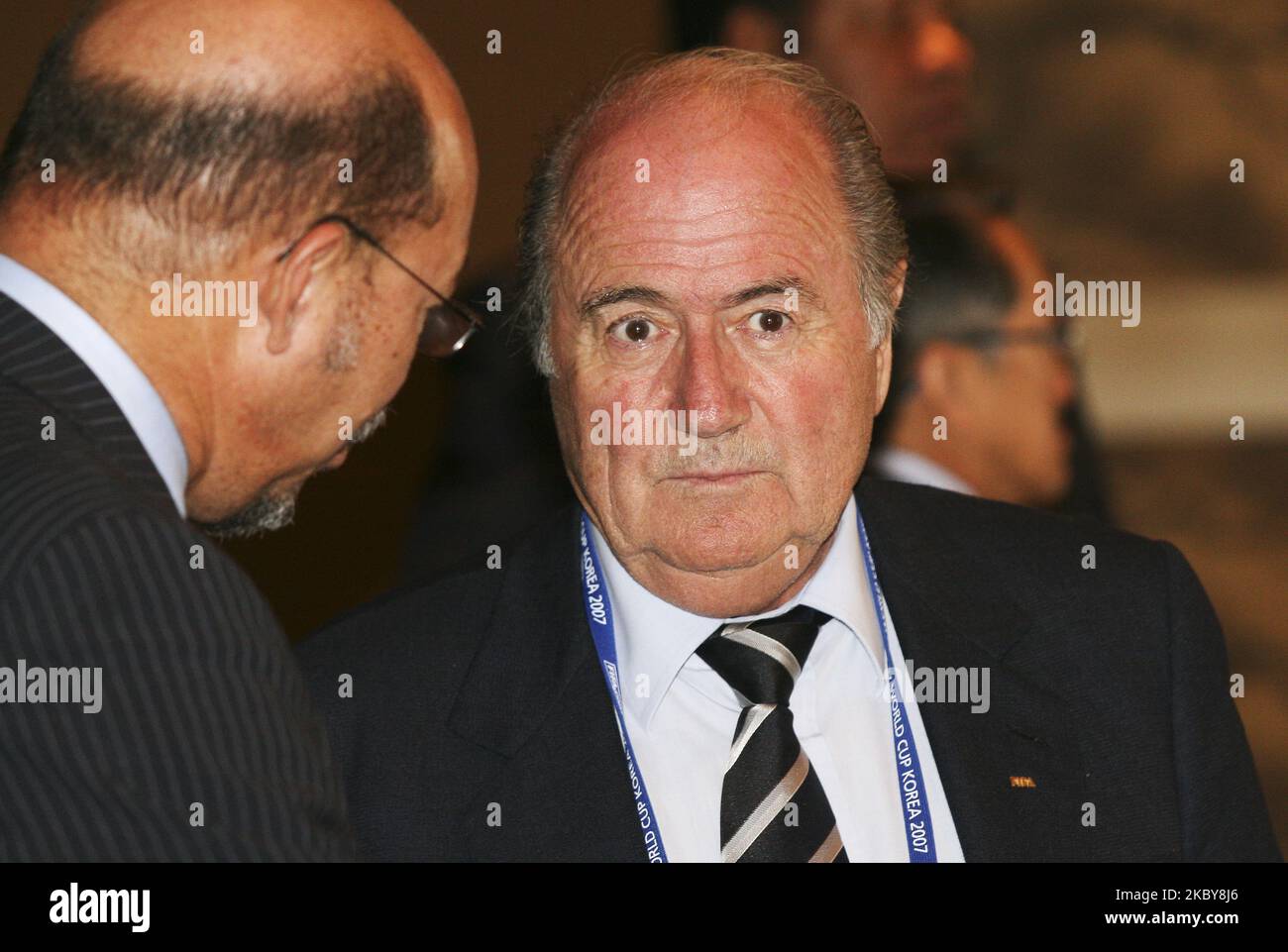 FIFA president Sepp Blatter and AFC president Mohamed bin Hammam talking after organizing committee meeting at FIFA U-17 press conference in Seoul on September 8, 2007, South Korea. (Photo by Seung-il Ryu/NurPhoto) Stock Photo