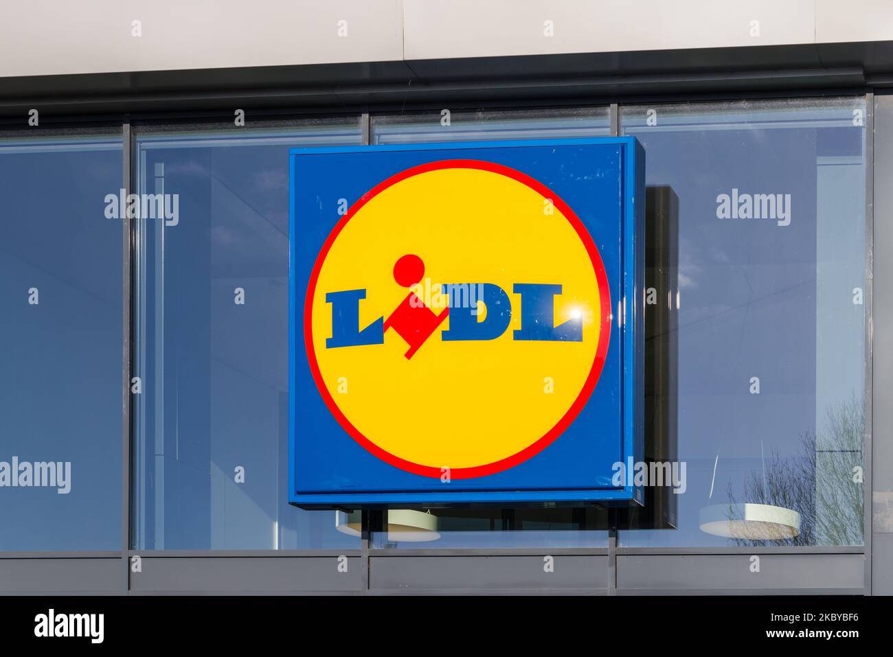 The Lidl supermarket in Kings Heath, Birmingham Stock Photo Alamy