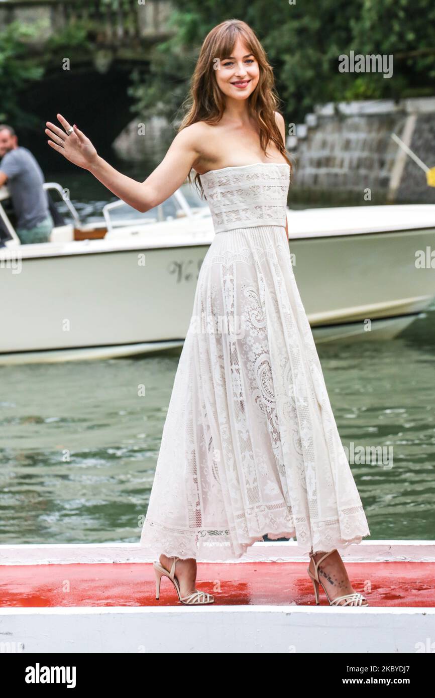 Dakota Johnson is seen during the 75th Venice Film Festival on September  01, 2018 in Venice, Italy. (Photo by Mairo Cinquetti/NurPhoto Stock Photo -  Alamy