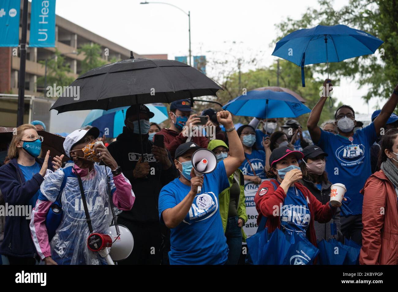 Nurses at the University of Illinois Hospital (UIH) rally on the first day of their strike in Chicago, IL on September 12, 2020. Hundreds of UIH nurses are demanding safe patient limits and adequate personal protective equipment. (Photo by Max Herman/NurPhoto) Stock Photo
