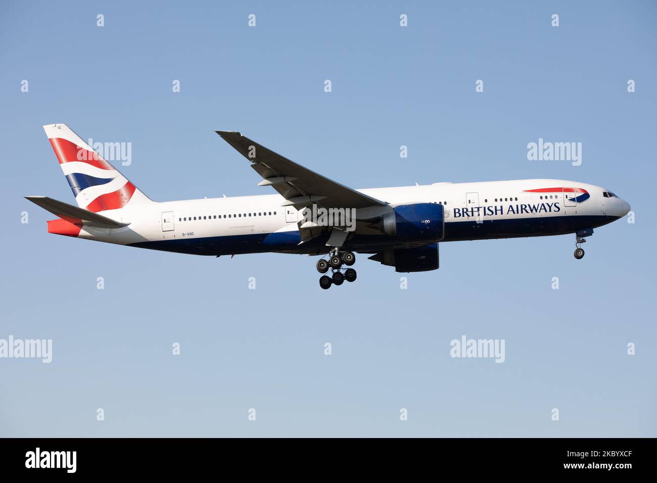 A British Airways Boeing 777-200 (G-VIIC) returns to London Heathrow after suffering an engine problems midflight to New York JFK on 14th September, 2020. (Photo by Robert Smith/MI News/NurPhoto) Stock Photo