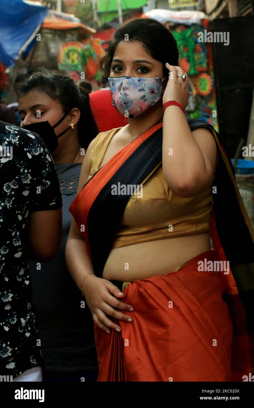 Impoverished women hi-res stock photography and images - Alamy