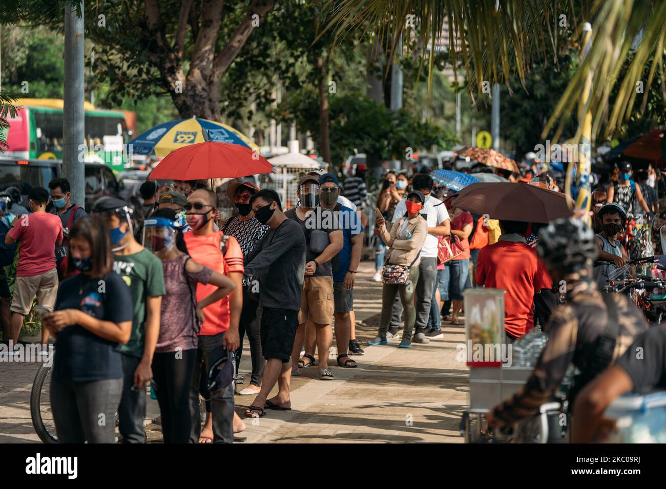 Stretch of roxas boulevard hi-res stock photography and images - Alamy