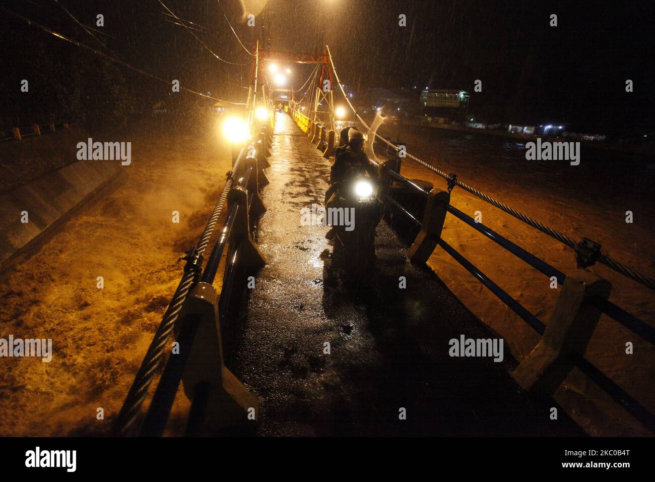 Ciliwung river water level hi-res stock photography and images - Alamy