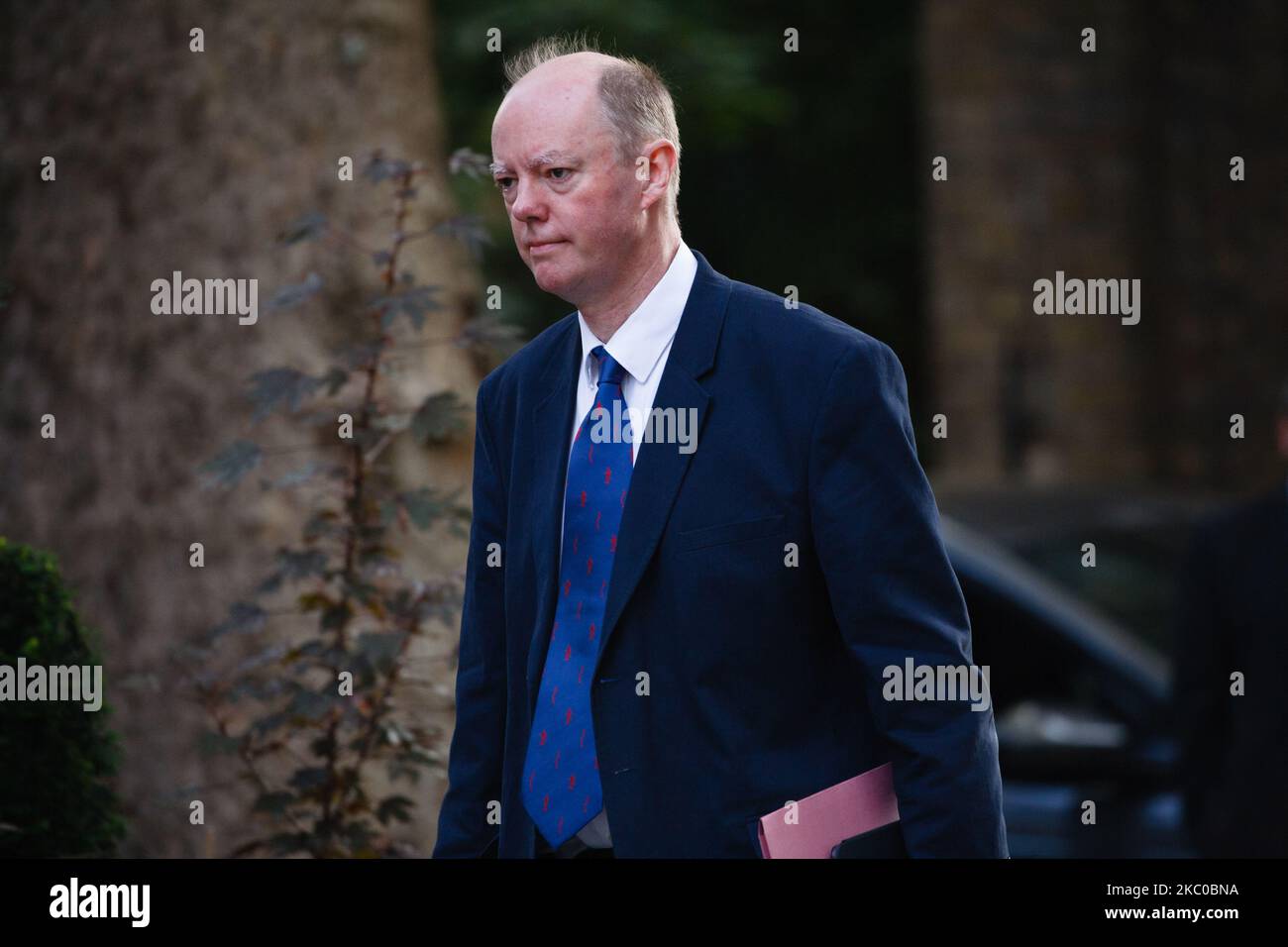 Chief Medical Officer to the UK government Chris Whitty arrives on Downing Street following the weekly cabinet meeting in London, England, on September 22, 2020. (Photo by David Cliff/NurPhoto) Stock Photo