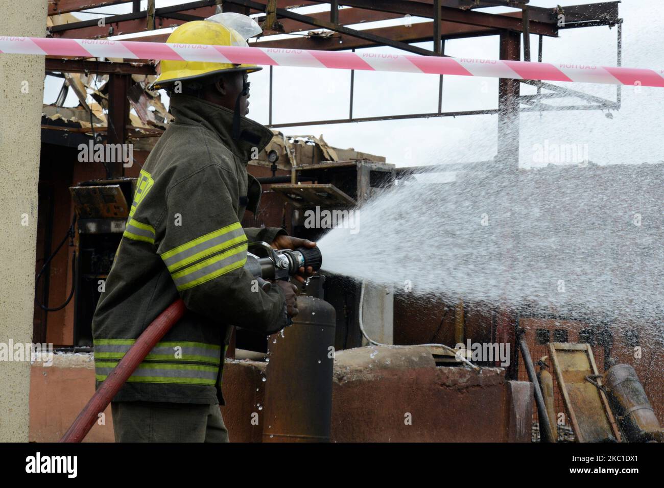Nigeria cooking gas hires stock photography and images Alamy
