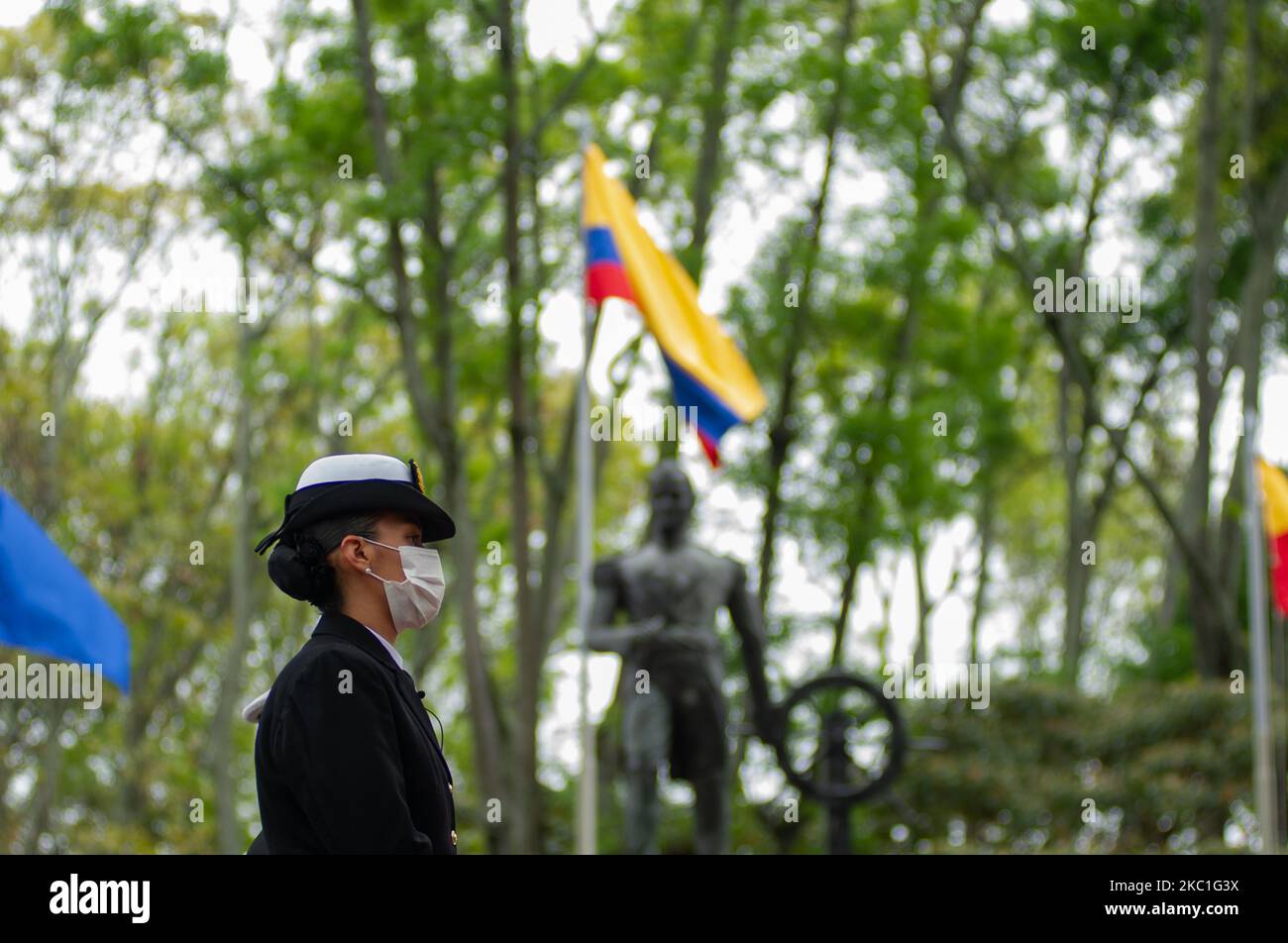 High rank officials of the Colombian Navy, Armada Nacional conmemorate Admiral Padilla at his statue located at the Park Way avenue in Bogota, Colombia on October 10, 2020. Members of the Colombian Navy wear protective face mask against the spread of the novel Coronavirus pandemic in Colombia. (Photo by Sebastian Barros/NurPhoto) Stock Photo