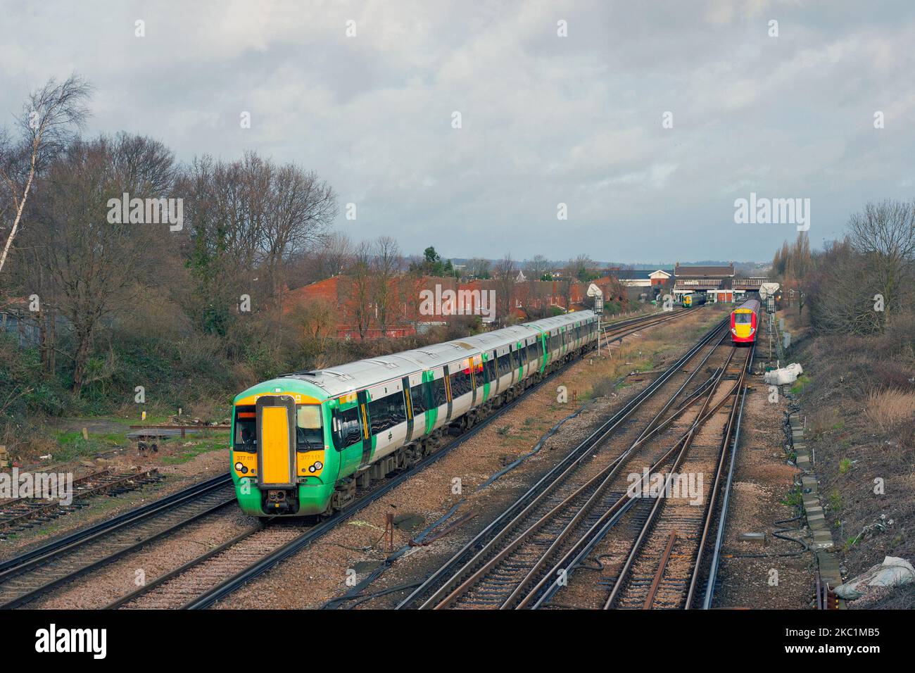 Class 377s hi-res stock photography and images - Alamy