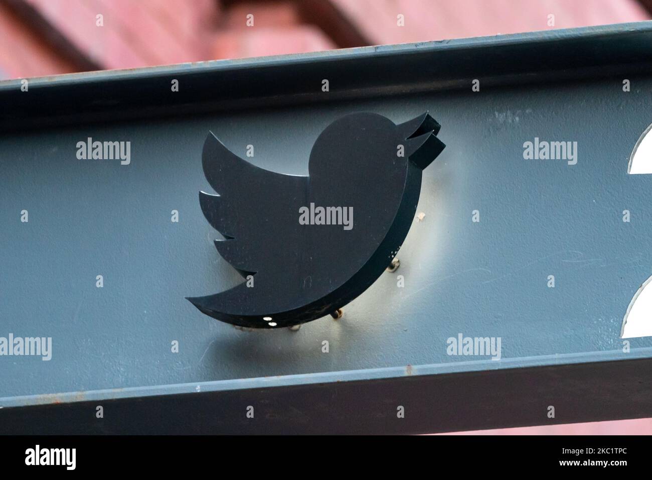 A view of the Twitter logo at their New York City headquarters on October 14, 2020. Facebook And Twitter Limit Sharing New York Post Story About Joe Biden, report says. (Photo by John Nacion/NurPhoto) Stock Photo