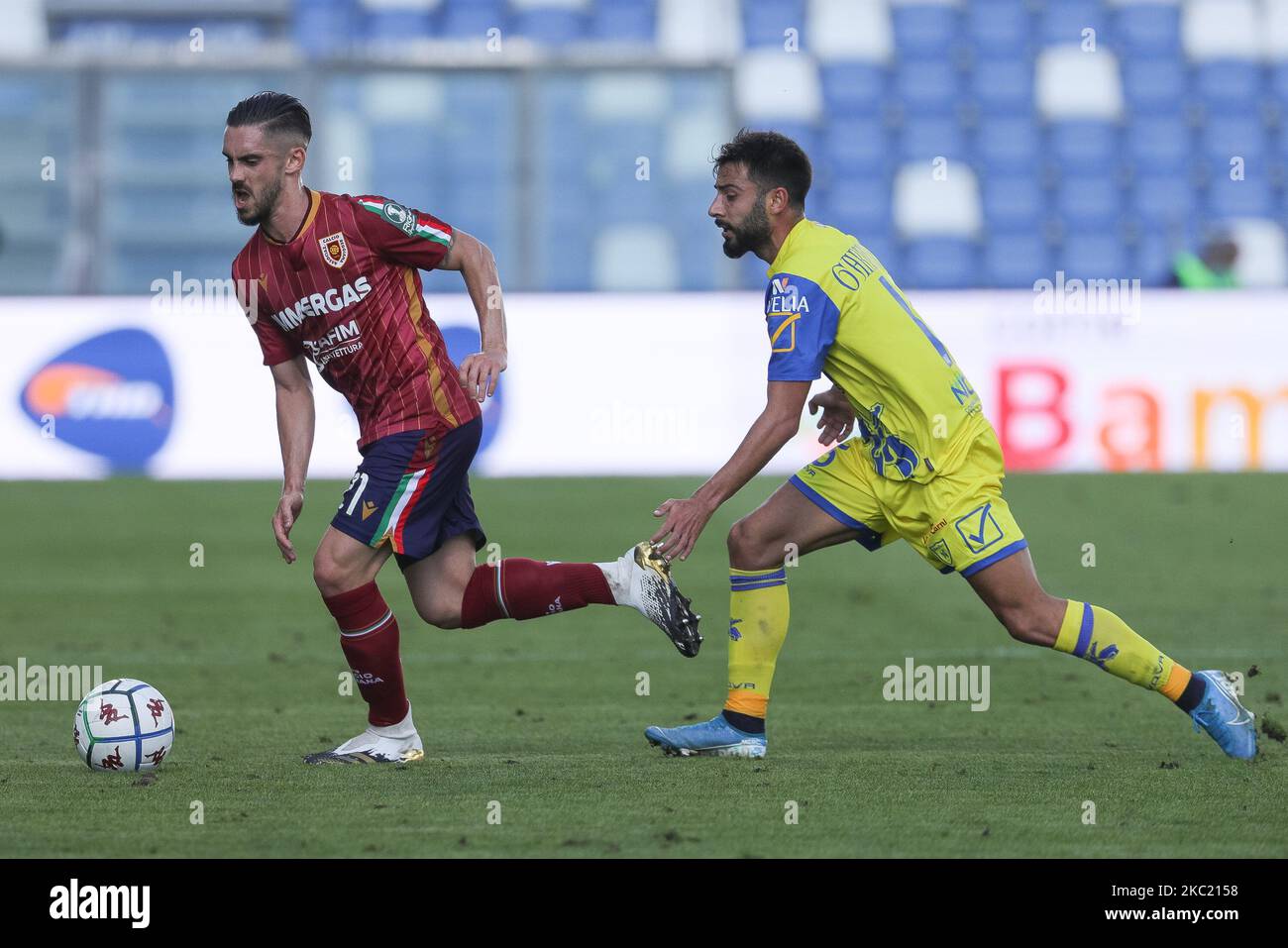 Igor Radrezza, Luca Garritano during the Serie BKT match between Reggiana and Chievo Verona at Mapei Stadium - Citt del Tricolore on October 17, 2020 in Reggio Emilia, Italy. (Photo by Emmanuele Ciancaglini/NurPhoto) Stock Photo