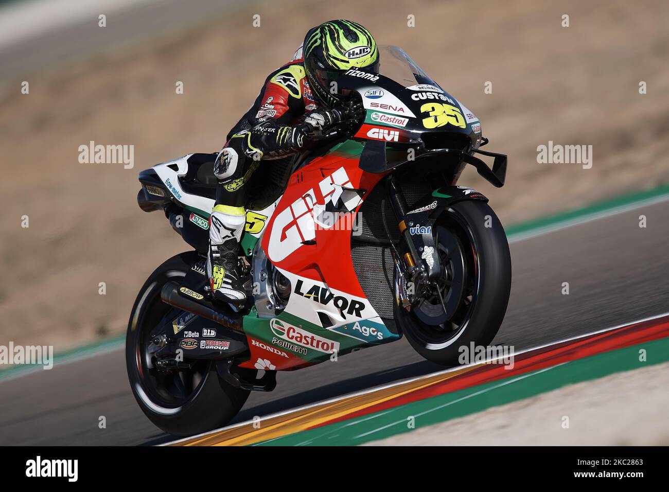 Cal Crutchlow (35) of England and LCR Honda Castrol during the MotoGP of Aragon at Motorland Aragon Circuit on October 18, 2020 in Alcaniz, Spain. (Photo by Jose Breton/Pics Action/NurPhoto) Stock Photo