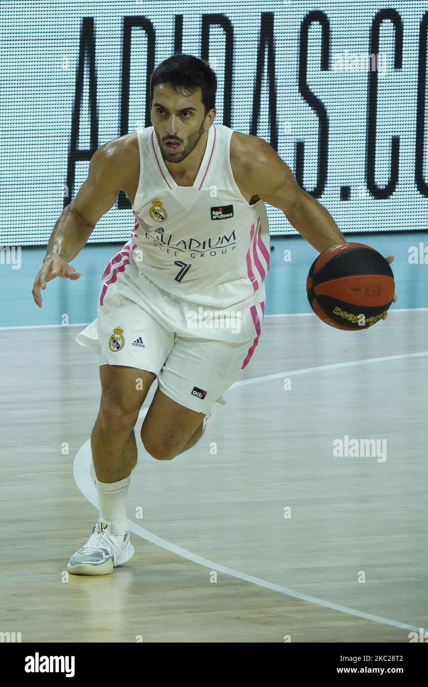 Baloncesto acb hi-res stock photography and images - Page 3 - Alamy