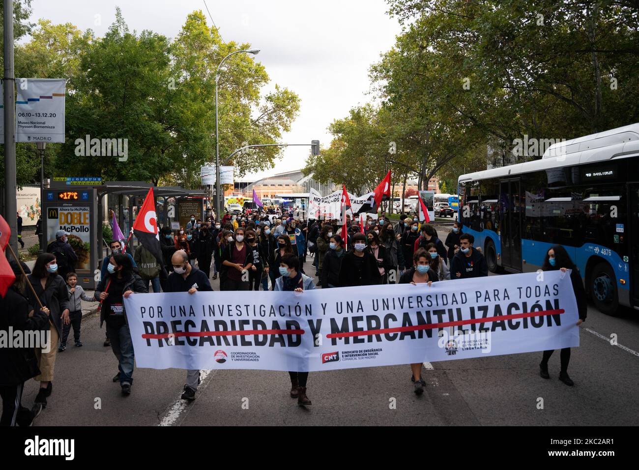 Protest in Madrid, Spain, on October 21, 2020, in defense of a research in a university without precariouness and well financed, on the banner you can read 'For research and a university for all, precariousness and comercialization'. (Photo by Jon Imanol Reino/NurPhoto) Stock Photo