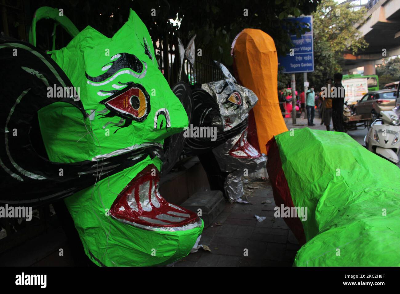 Ravan cartoon hi-res stock photography and images - Alamy Ravan cartoon hi-res stock photography and images - Alamy