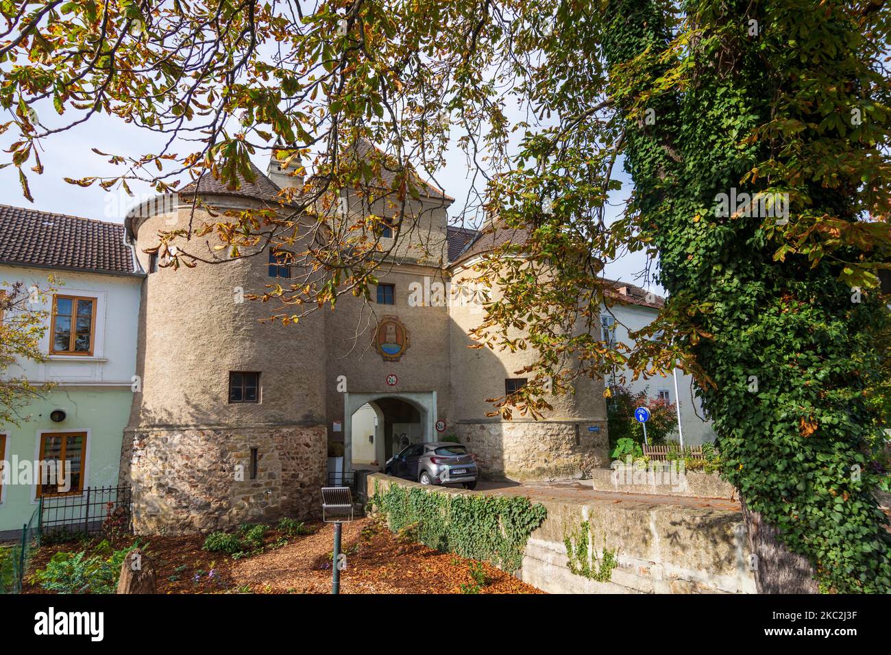 Traismauer: city gate Römertor in Donau, Niederösterreich, Lower Austria, Austria Stock Photo