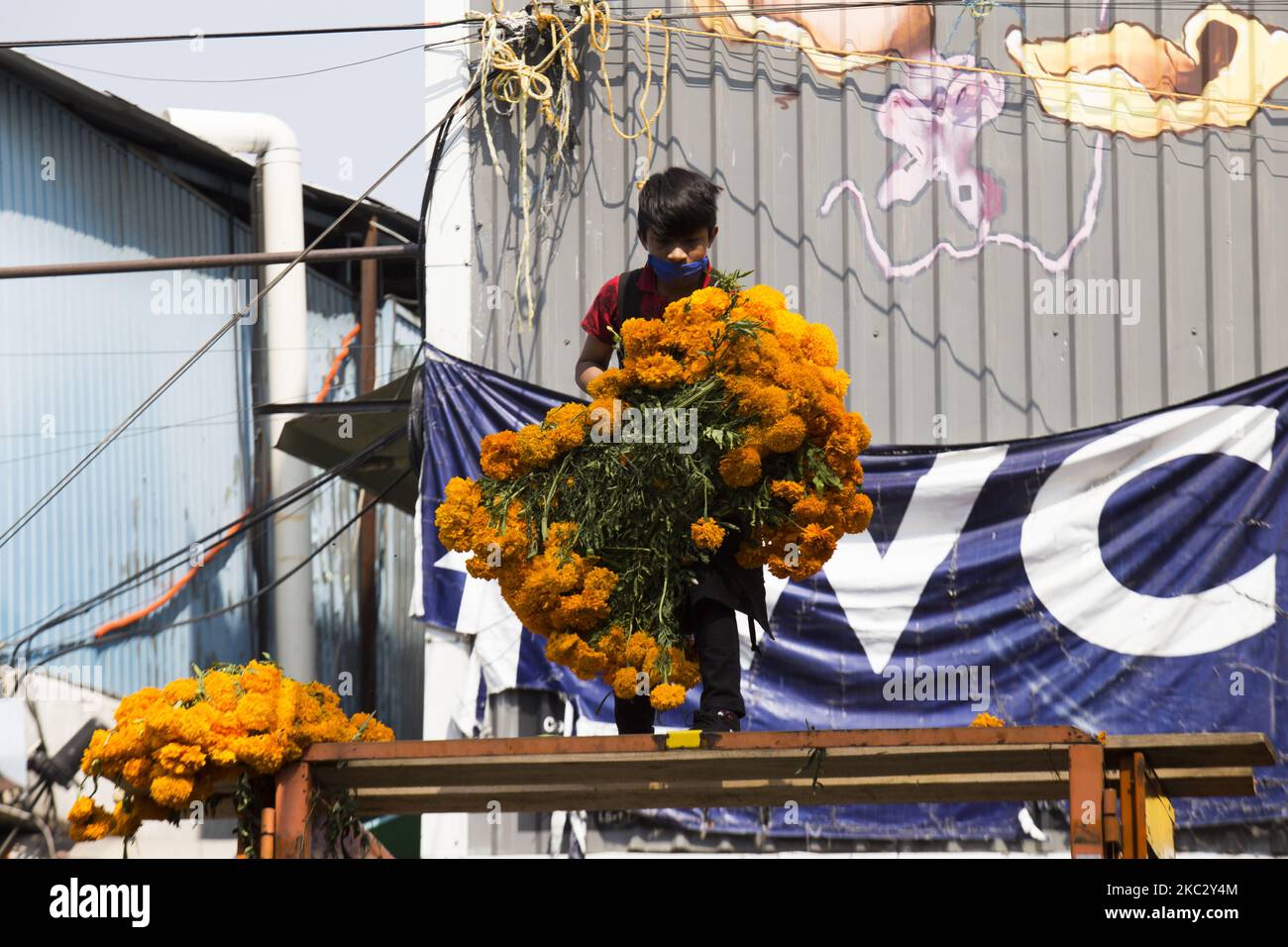 At the Mercado de Jamaica flower market, the traditional day of the