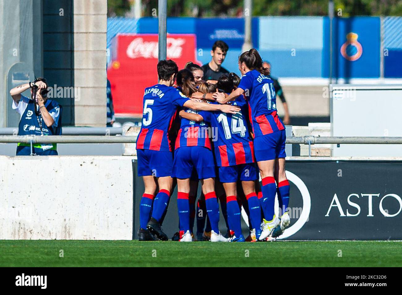 Eibar players celebration during the match between RCD Espanyol and SD Eibar, corresponding to the week 4 of the Liga Primera Iberdrola, played at the Dani Jarque Sports City , on October 30, 2020 in Barcelona, Spain. (Photo by Xavier Ballart/Urbanandsport/NurPhoto) Stock Photo