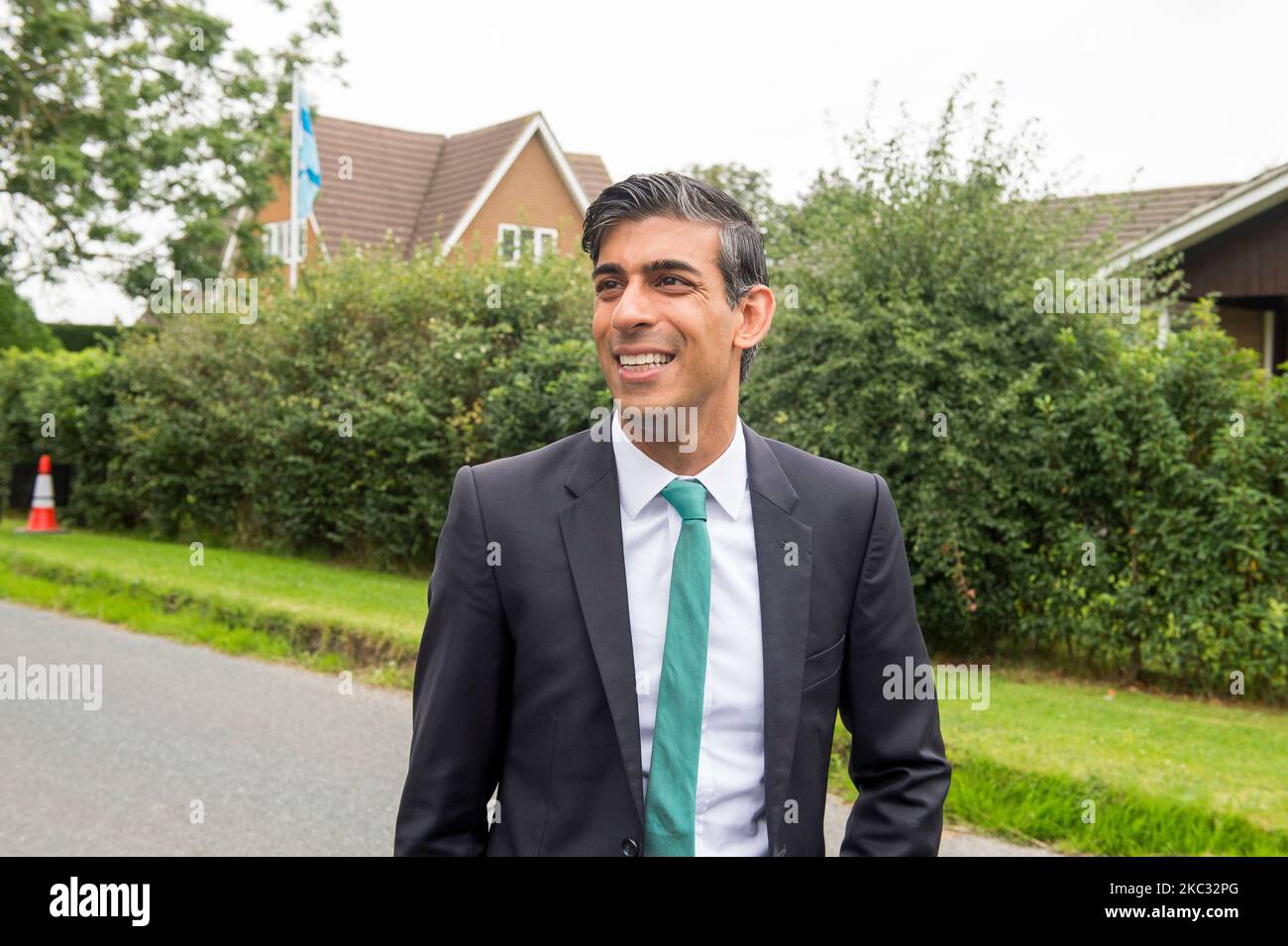 3 September 2021: Visit by Rishi Sunak to the village of Picton in North Yorkshire to see the rollout of fibre broadband by Hessle based company Quick Stock Photo