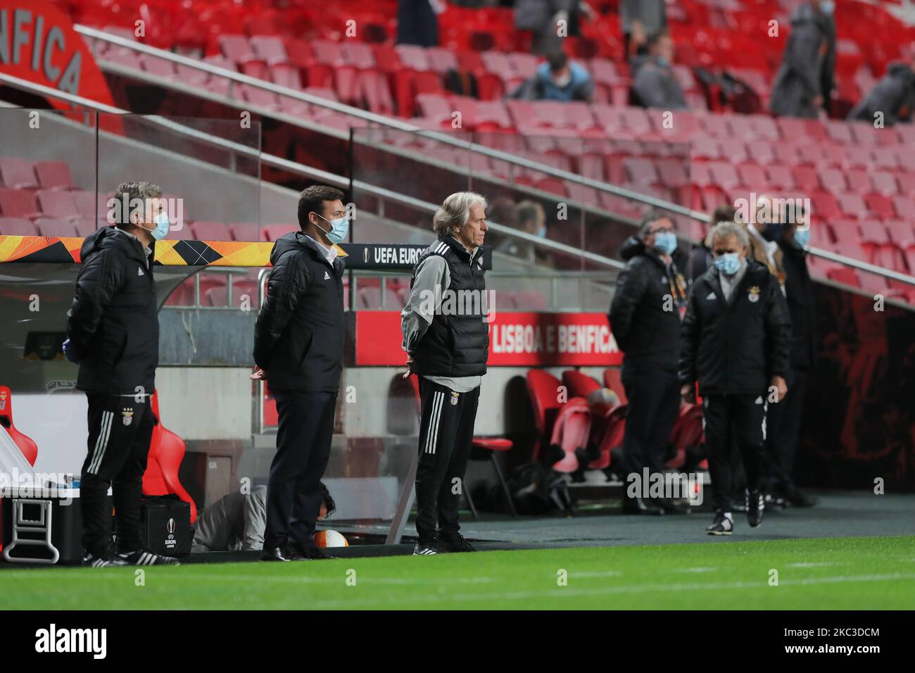 Jorge Jesus in 1 minute of silence during the UEFA Europa League Group D stage match between SL Benfica and Rangers FC at Estadio da Luz on November 5, 2020 in Lisbon, Portugal. (Photo by Paulo Nascimento/NurPhoto) Stock Photo