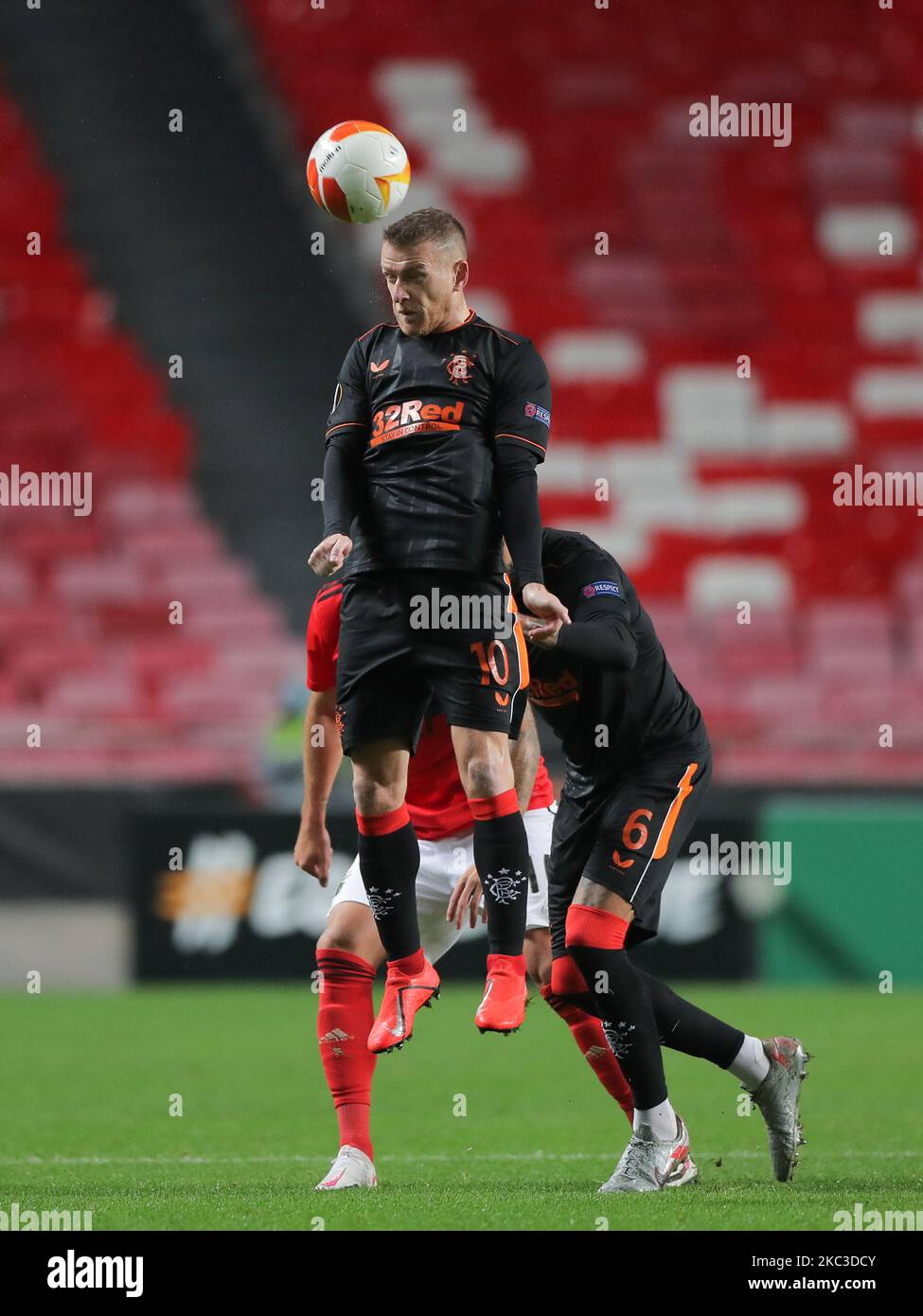 Steven Davis of Rangers FC in action during the UEFA Europa League Group D stage match between SL Benfica and Rangers FC at Estadio da Luz on November 5, 2020 in Lisbon, Portugal. (Photo by Paulo Nascimento/NurPhoto) Stock Photo