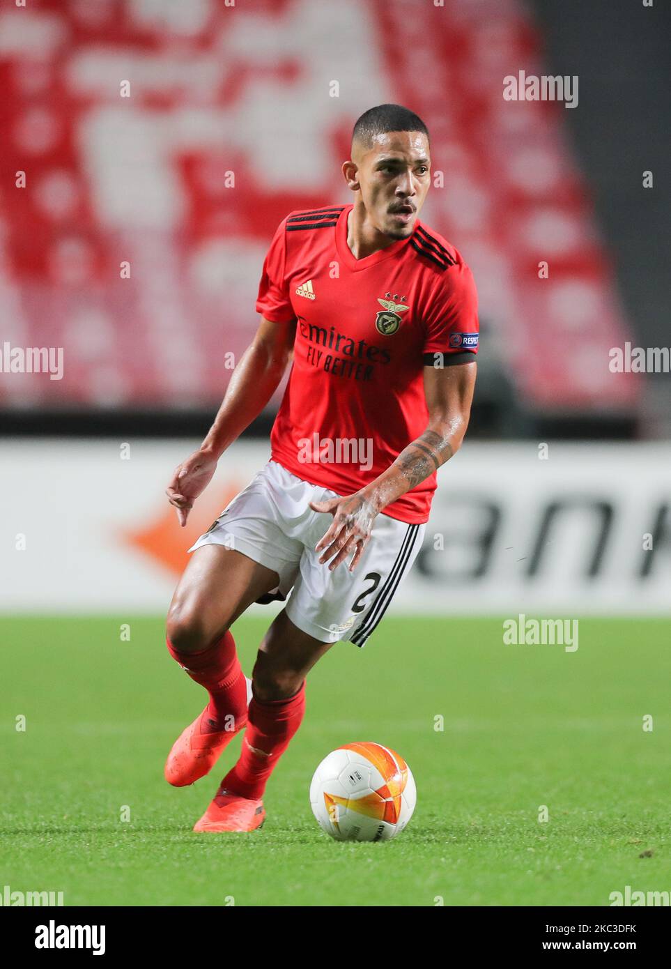 Gilberto of SL Benfica in action during the UEFA Europa League Group D stage match between SL Benfica and Rangers FC at Estadio da Luz on November 5, 2020 in Lisbon, Portugal. (Photo by Paulo Nascimento/NurPhoto) Stock Photo