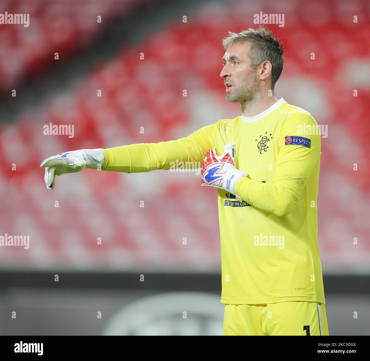 Allan McGregor of Rangers FC in action during the UEFA Europa League Group D stage match between SL Benfica and Rangers FC at Estadio da Luz on November 5, 2020 in Lisbon, Portugal. (Photo by Paulo Nascimento/NurPhoto) Stock Photo