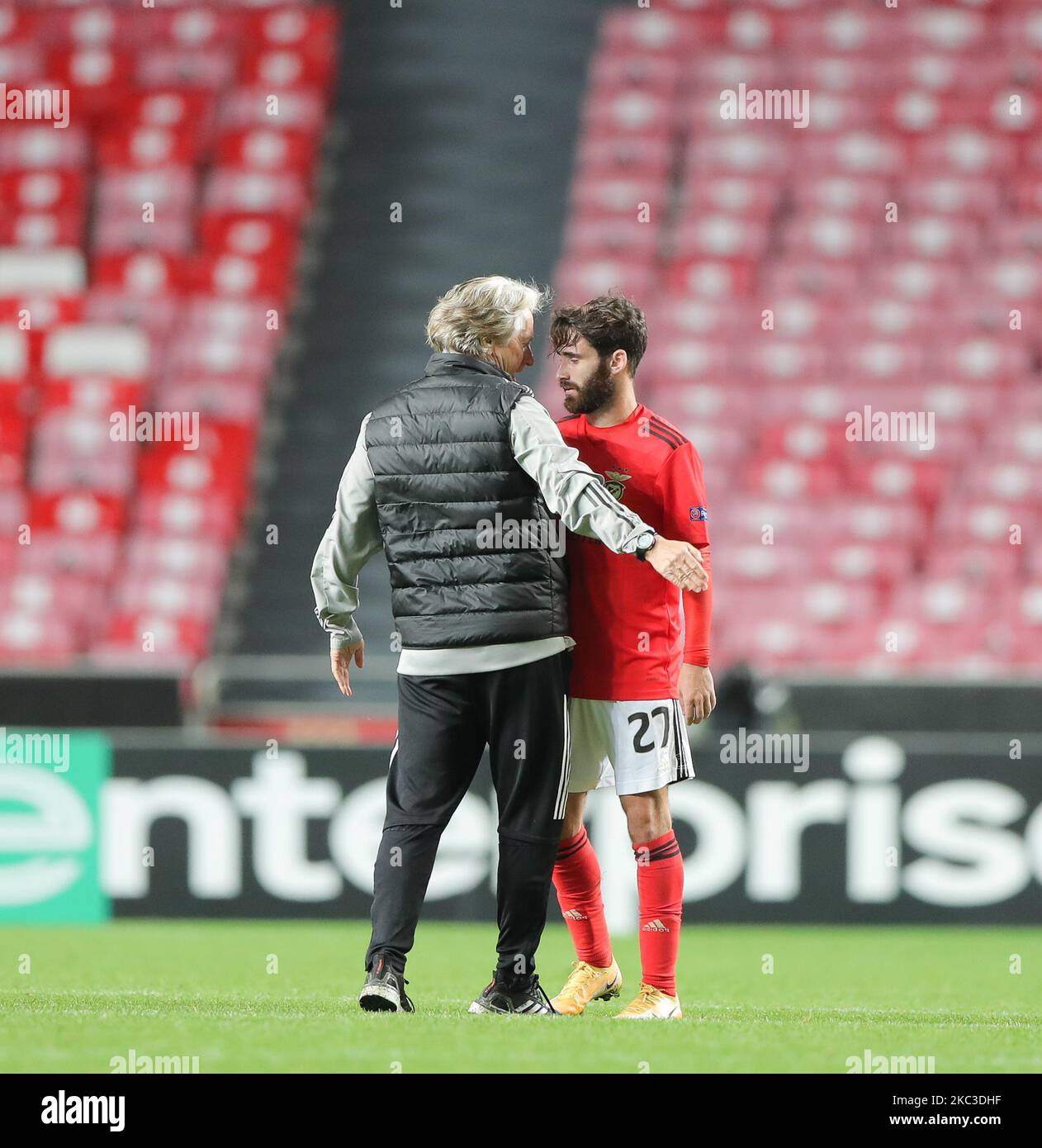 Jorge Jesus of SL Benfica and Rafa Silva of SL Benfica during the UEFA Europa League Group D stage match between SL Benfica and Rangers FC at Estadio da Luz on November 5, 2020 in Lisbon, Portugal. (Photo by Paulo Nascimento/NurPhoto) Stock Photo