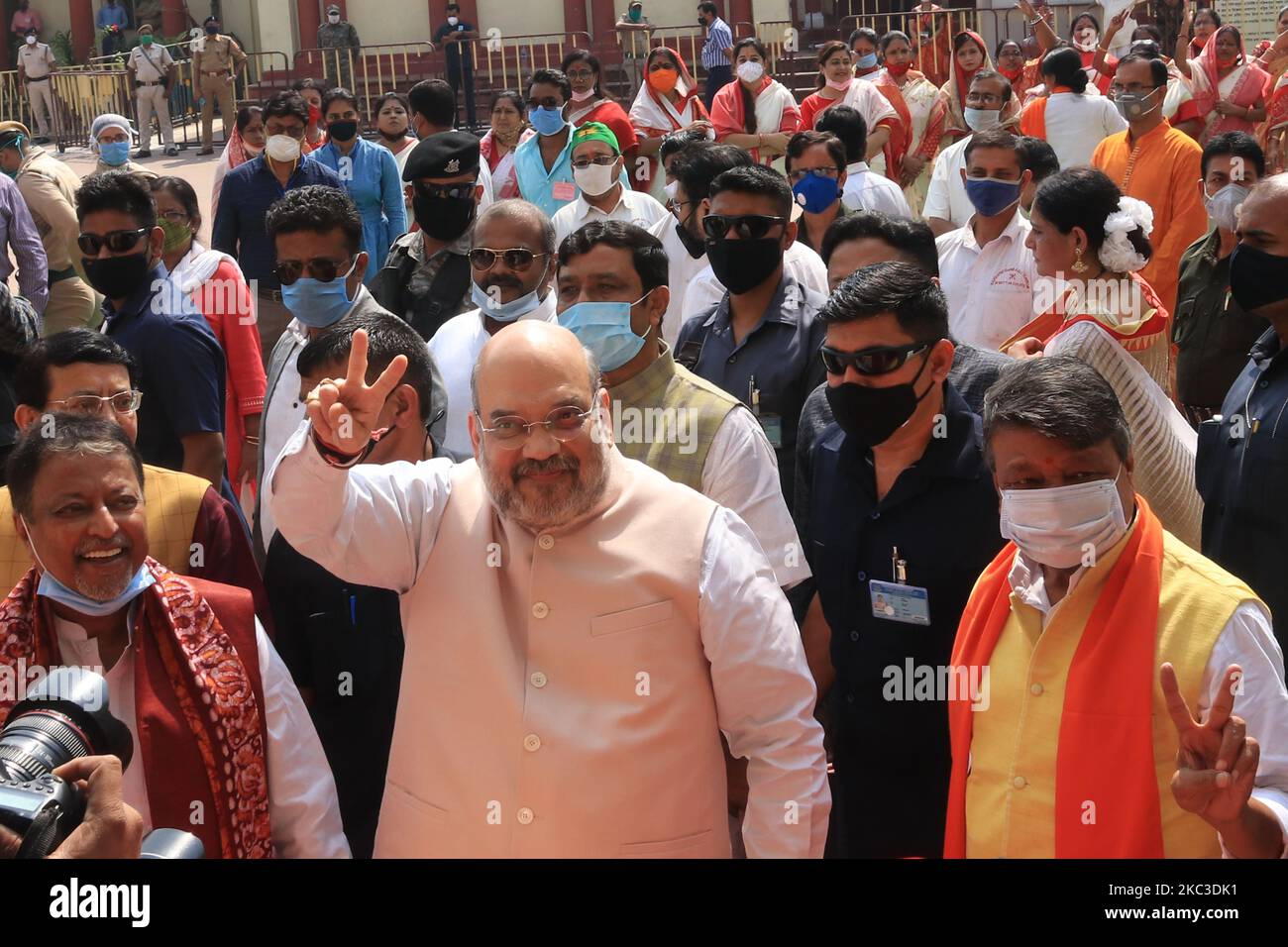 Union Home Minister Amit Shah showing victory Singh and Present Kailash ...