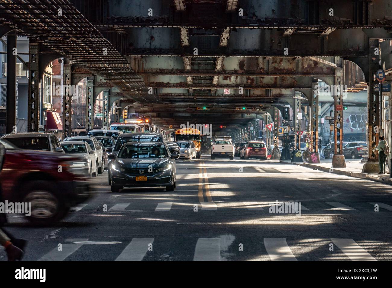 Buildings near railway lines hires stock photography and images Alamy